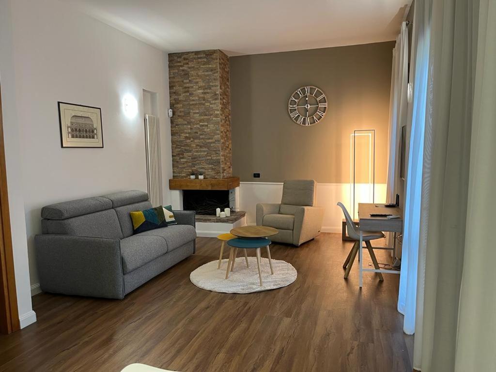 Pet-Friendly & Modern Apt With Garden ヴィチェンツァ エクステリア 写真